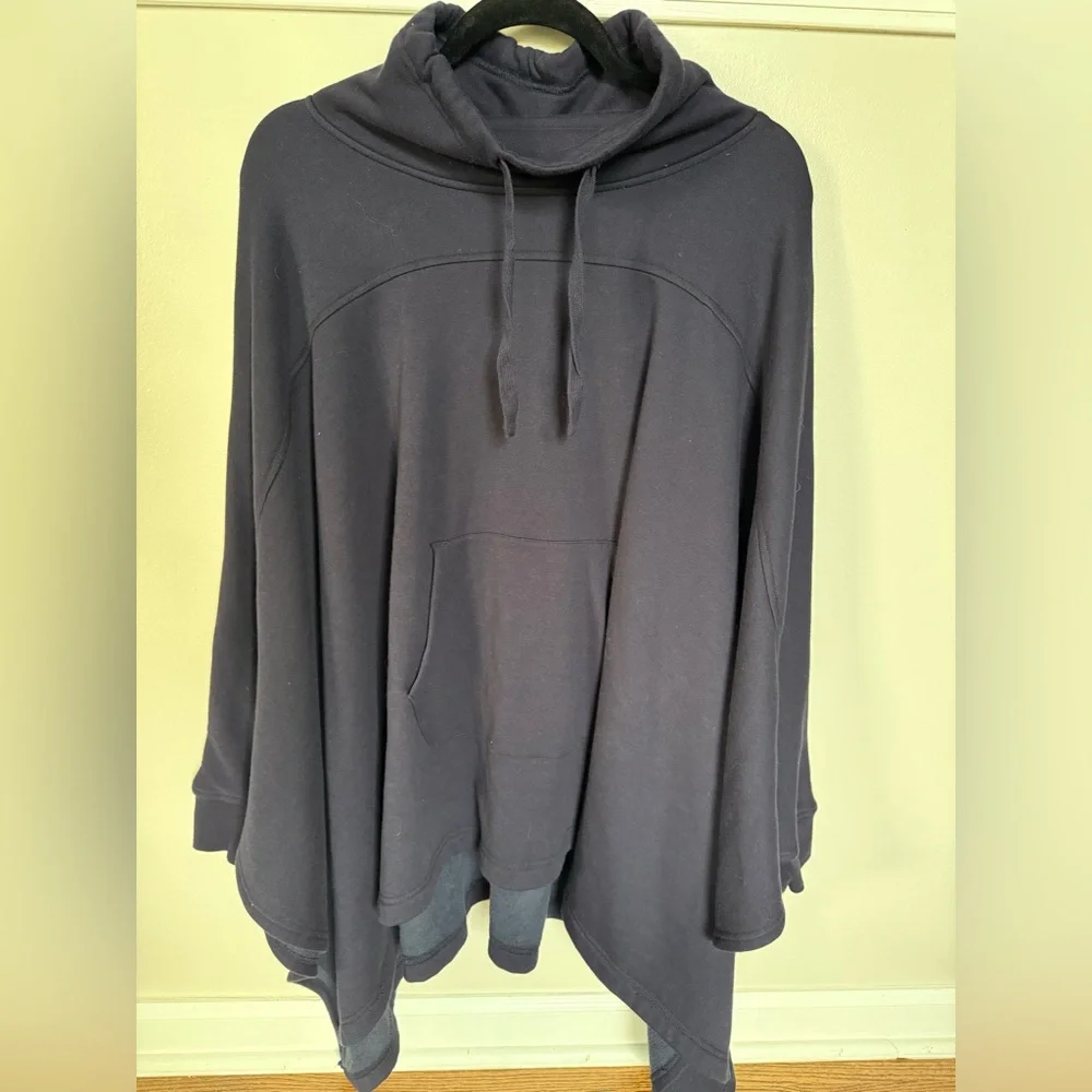UGG navy fleece sweatshirt poncho jacket oversized M L